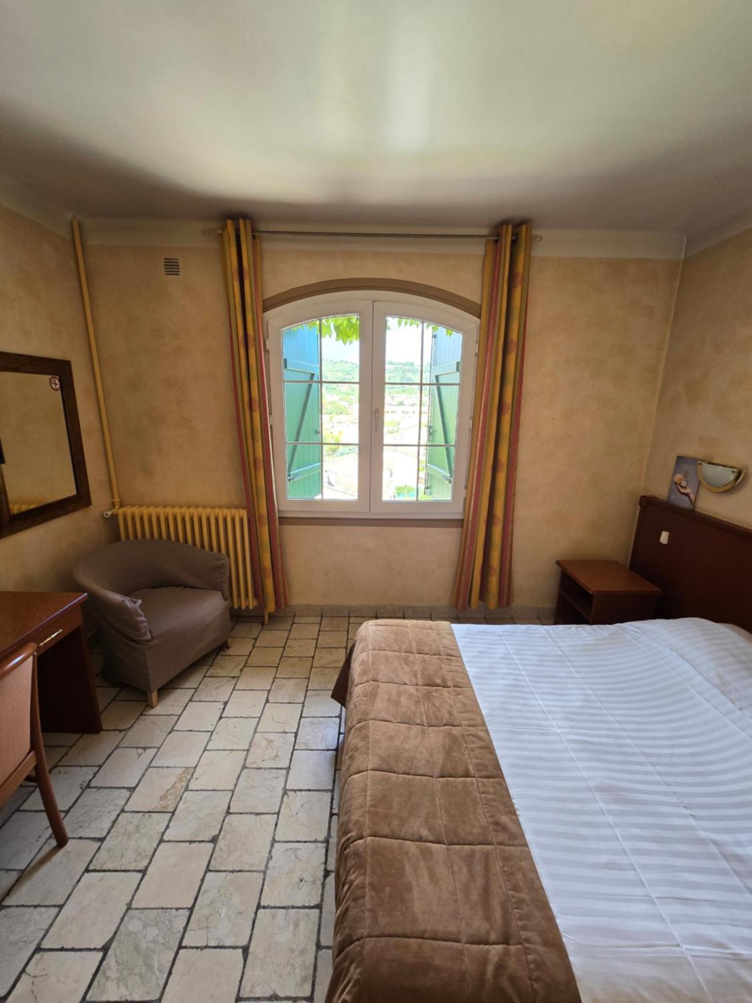 Auberge Les Aromes Grasse Zewnętrze zdjęcie